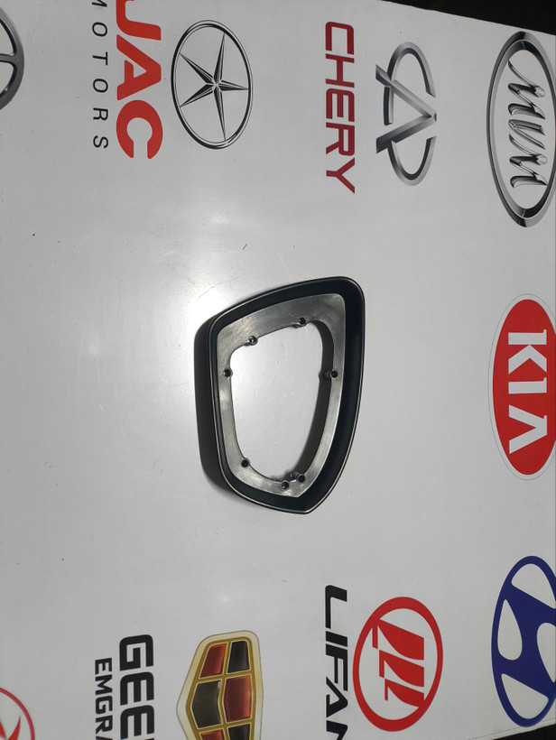 حلقه/زه دور آینه لیفان 820