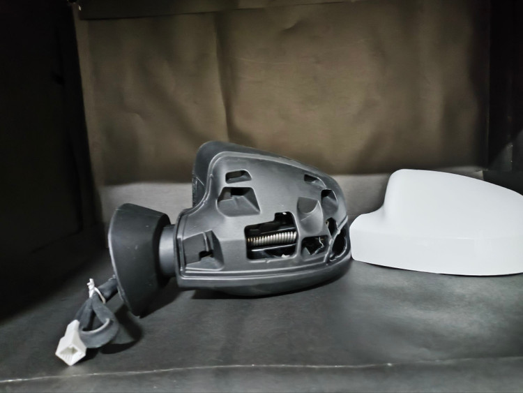 آینه بغل ساندرو برقی