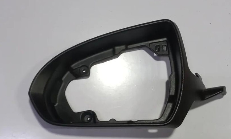 زه/حلقه دور آینه النترا 2016