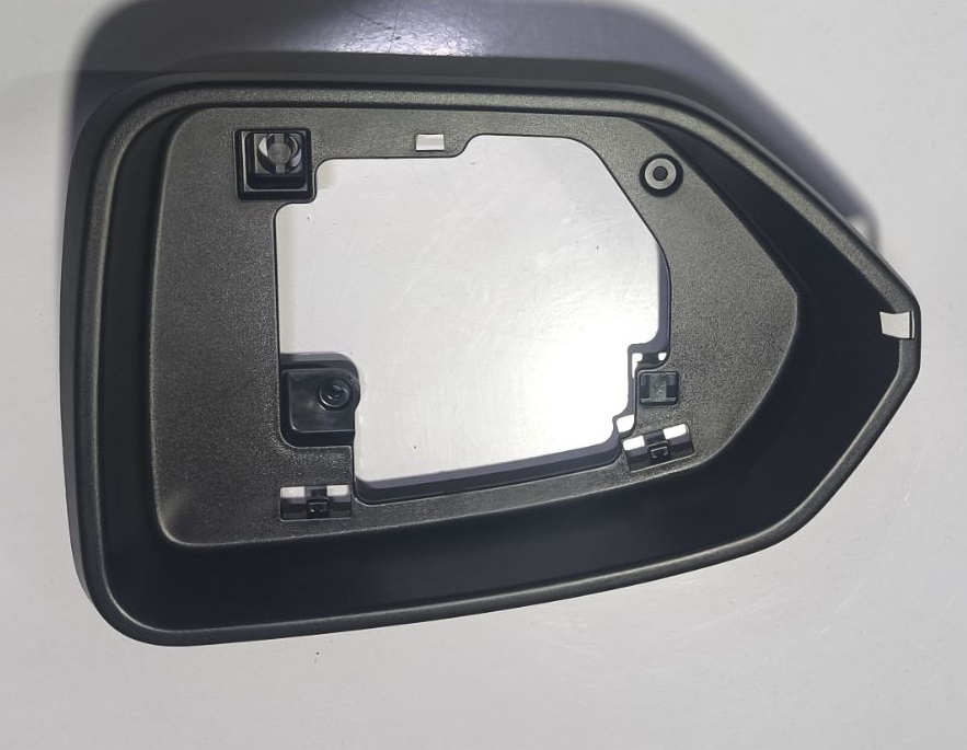 زه/ فرم دور آینه هایما اس 8