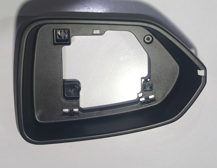 زه/ فرم دور آینه هایما اس 8