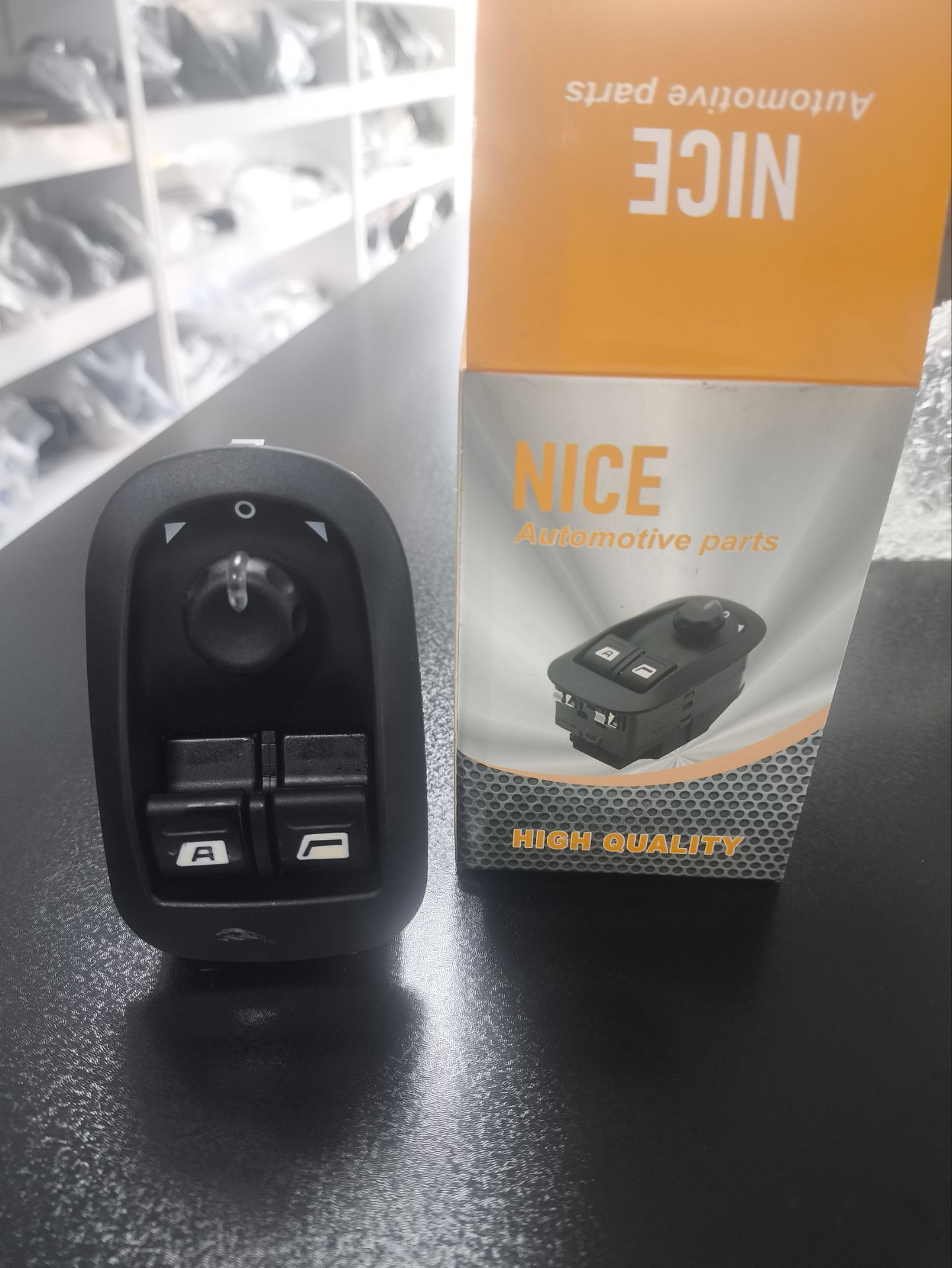 کلید بالابر پژو 206 تیپ 5