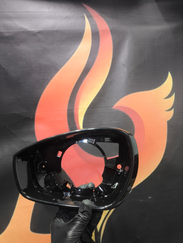 حلقه زه دور قاب آینه فونیکس