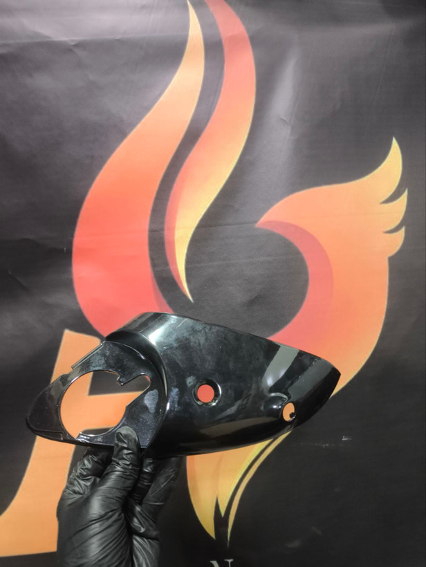 قاب زیر آینه فونیکس