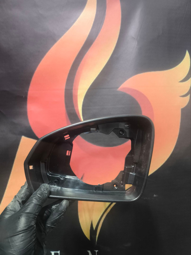 زه دور آینه جتا