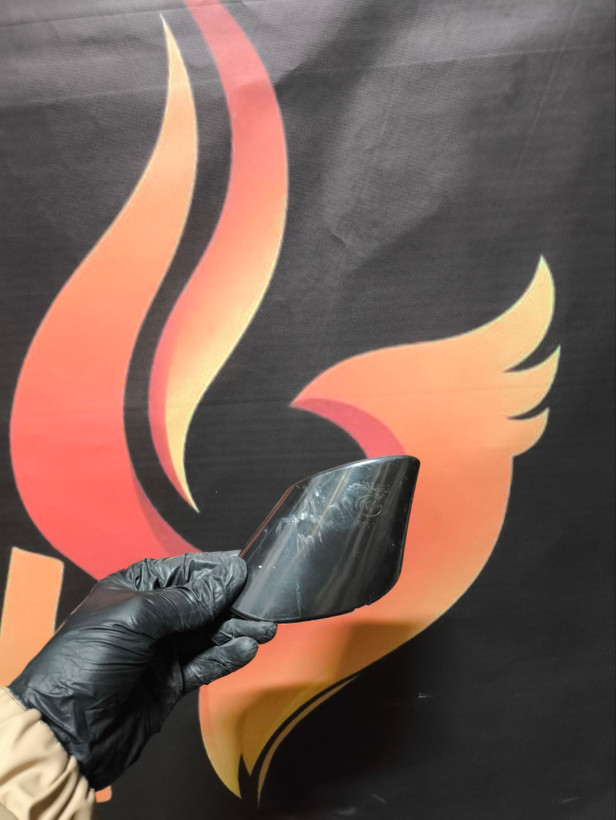 قاب زیر آینه ام وی ام 110