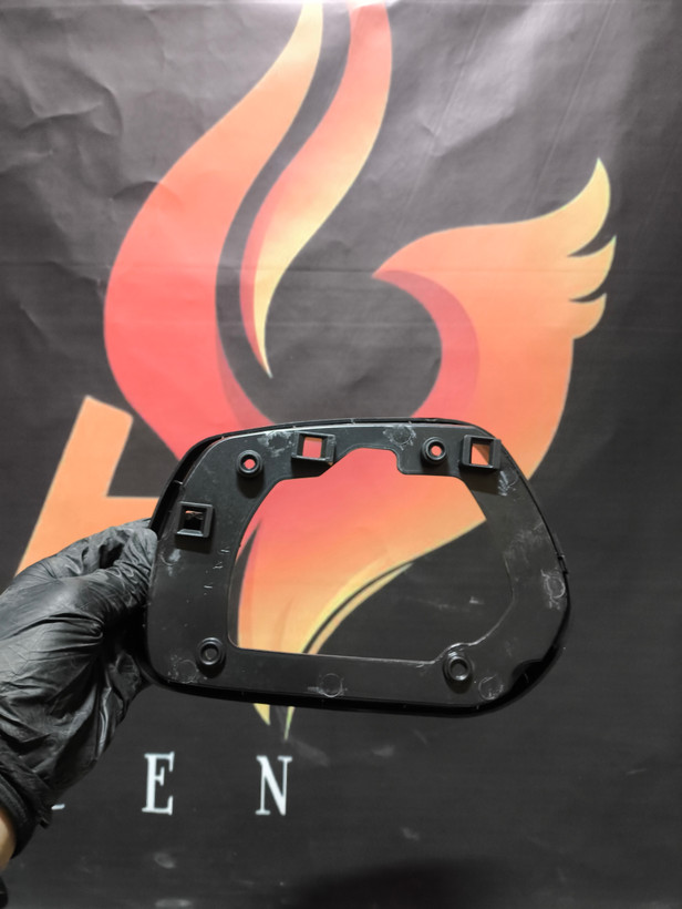 زه/فرم دور آینه ام وی ام ایکس 22