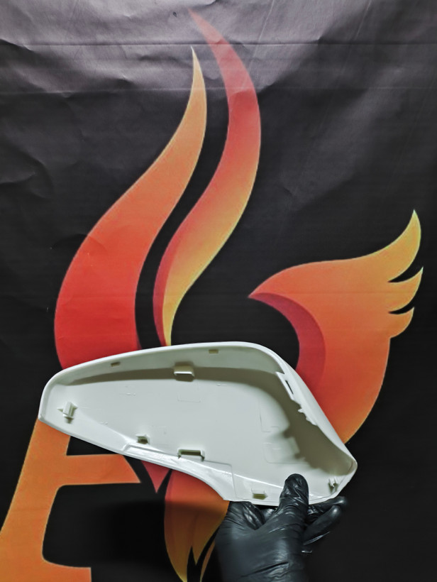 فلاپ (قاب) روی آینه اکسنت 2014