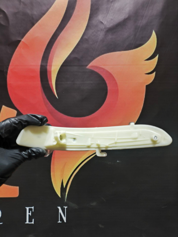 راهنما آینه تارا / پژو 2008