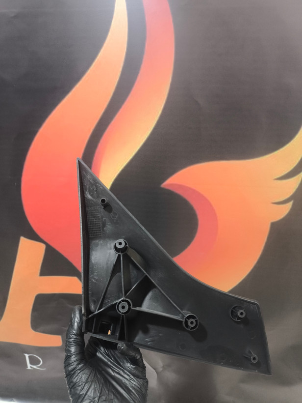 سه پایه و مفصل (اسکلت) آینه زانتیا