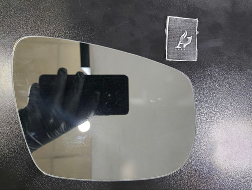 شیشه آینه چری تیگو 7