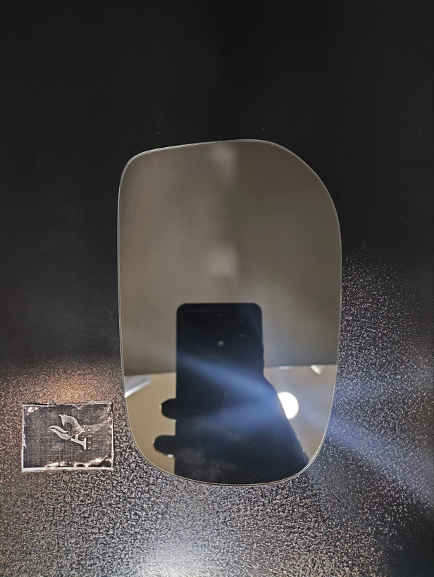 شیشه آینه آریو z300